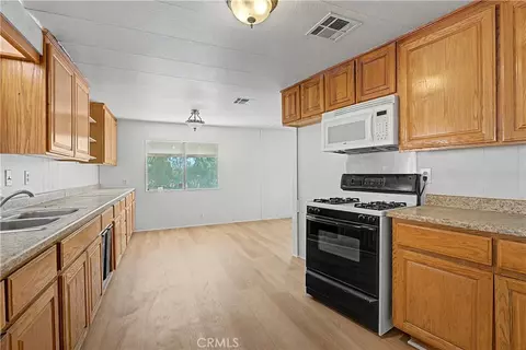 18580 Decker, Perris, CA 92570 photo 3