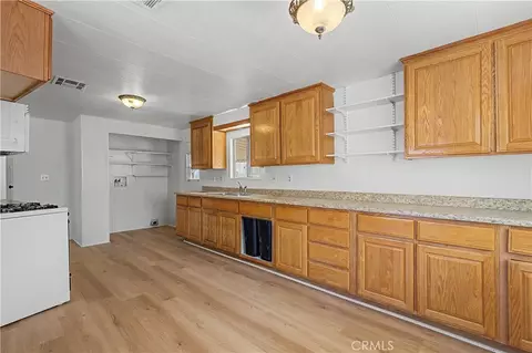 18580 Decker, Perris, CA 92570 photo 6