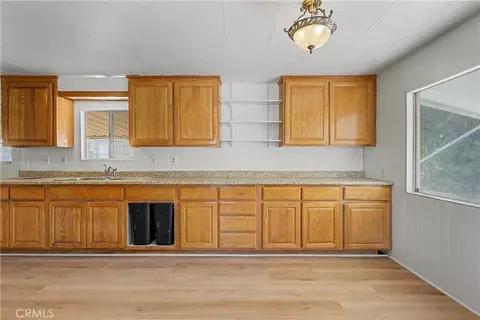 18580 Decker, Perris, CA 92570 photo 5