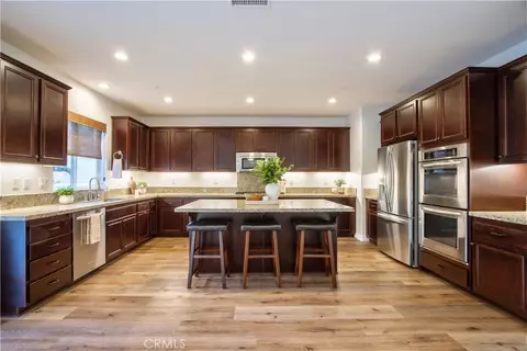 Kitchen - 45904 Corte Mislanca, Temecula, CA 92592 photo 1 of 4