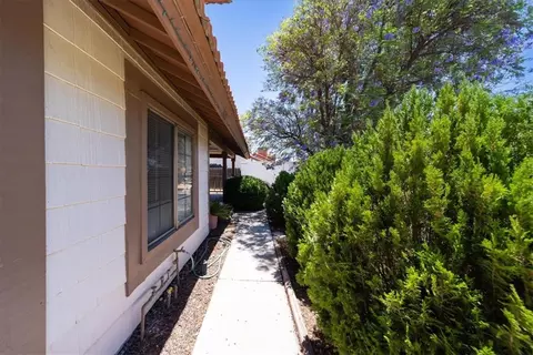 Exterior - 20692 Cashew St, Wildomar, CA 92595 photo 8 of 27