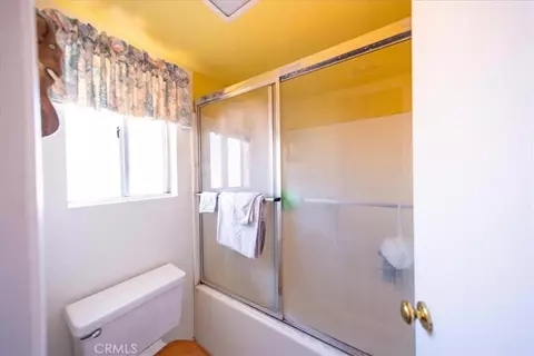 Bath - 20692 Cashew St, Wildomar, CA 92595 photo 4 of 4