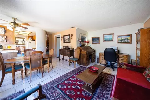 Living - 20692 Cashew St, Wildomar, CA 92595 photo 7 of 9