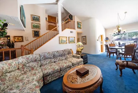 Living - 20692 Cashew St, Wildomar, CA 92595 photo 2 of 9