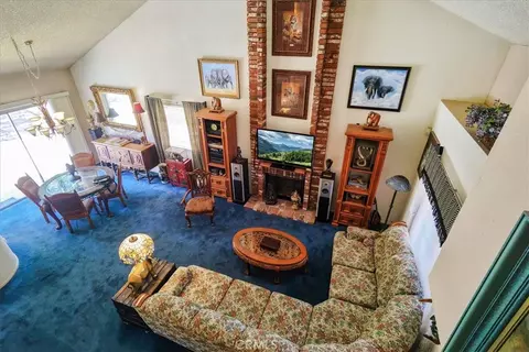 Living - 20692 Cashew St, Wildomar, CA 92595 photo 4 of 9