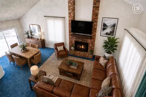 Living - 20692 Cashew St, Wildomar, CA 92595 photo 3 of 7