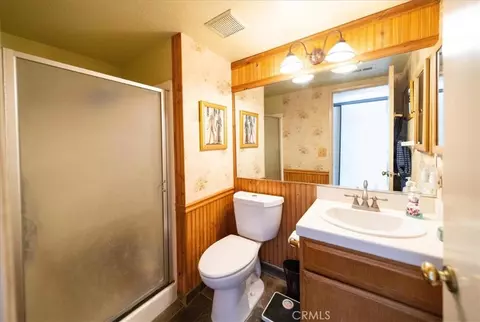 Bath - 20692 Cashew St, Wildomar, CA 92595 photo 1 of 4