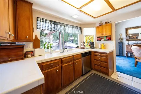 Kitchen - 20692 Cashew St, Wildomar, CA 92595 photo 2 of 3