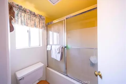 Bath - 20692 Cashew St, Wildomar, CA 92595 photo 4 of 4