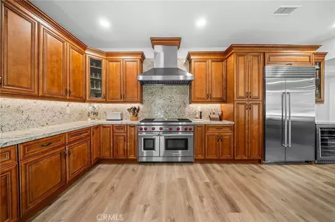 Kitchen - 545 D St, Ramona, CA 92065 photo 7 of 9