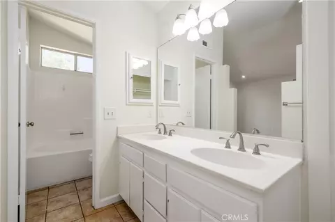 Bath - 30000 Pechanga Dr, Temecula, CA 92592 photo 2 of 3