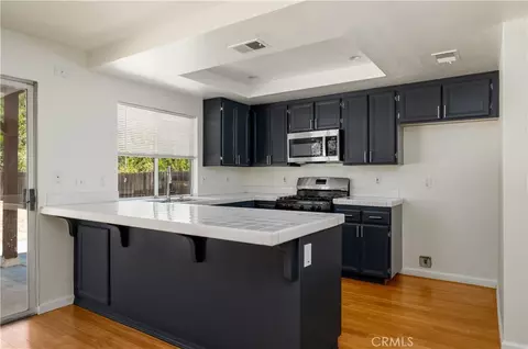 Kitchen - 30000 Pechanga Dr, Temecula, CA 92592 photo 2 of 3