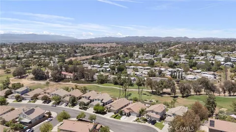 View/Area - 41769 Vardon Dr, Temecula, CA 92591 photo 8 of 12