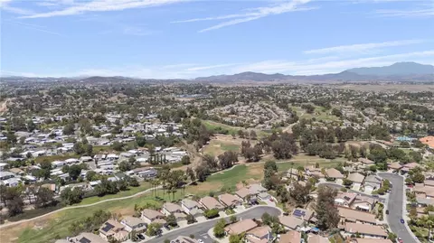 View/Area - 41769 Vardon Dr, Temecula, CA 92591 photo 9 of 12