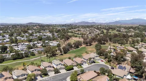 View/Area - 41769 Vardon Dr, Temecula, CA 92591 photo 7 of 12