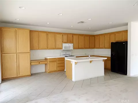 Kitchen - 29533 Springside, Menifee, CA 92584 photo 1 of 1