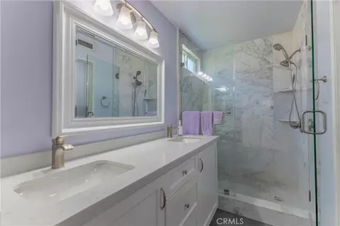 Bath - 27563 Sanderling Way, Temecula, CA 92591 photo 2 of 3