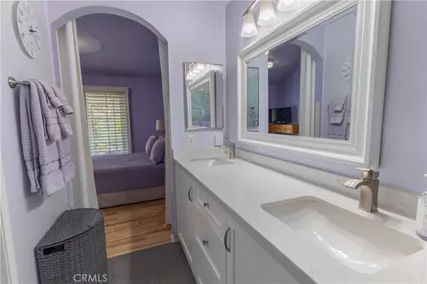 Bath - 27563 Sanderling Way, Temecula, CA 92591 photo 3 of 3