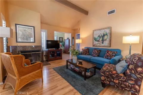 Living - 27563 Sanderling Way, Temecula, CA 92591 photo 1 of 2