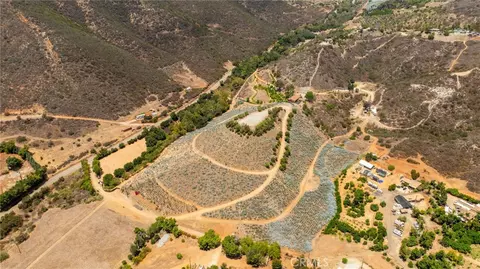 35775 Rice Cyn, Fallbrook, CA 92028 photo 4