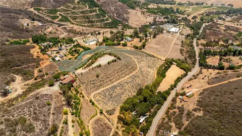 35775 Rice Cyn, Fallbrook, CA 92028 photo 2
