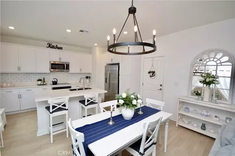 Kitchen - 31385 Lolite Dr, Winchester, CA 92596 photo 2 of 5