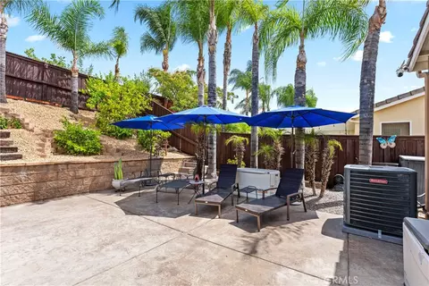 Exterior - 8280 Singh Ct, Hemet, CA 92545 photo 4 of 14