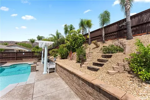 Exterior - 8280 Singh Ct, Hemet, CA 92545 photo 8 of 14