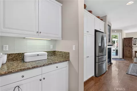 Kitchen - 8280 Singh Ct, Hemet, CA 92545 photo 1 of 6