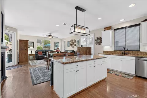 Kitchen - 8280 Singh Ct, Hemet, CA 92545 photo 2 of 6