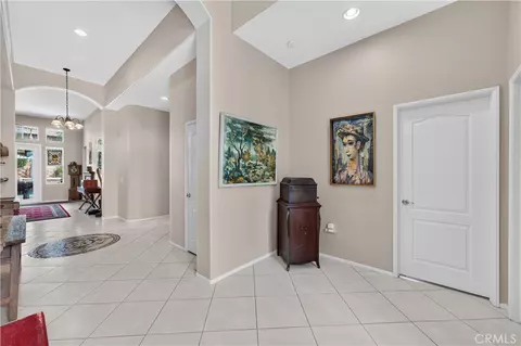 Entry Way - 8280 Singh Ct, Hemet, CA 92545 photo 3 of 8