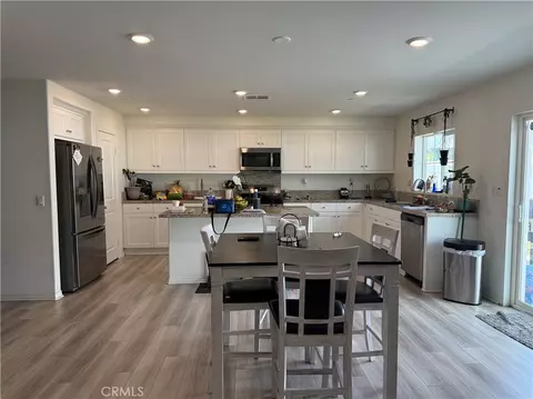 5564 Spur, Hemet, CA 92545 photo 2