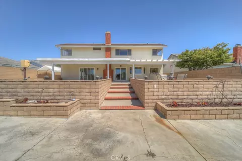 Exterior - 890 W 21 St, Upland, CA 91784 photo 5 of 7