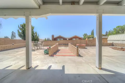 Exterior - 890 W 21 St, Upland, CA 91784 photo 3 of 7
