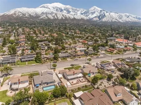 View/Area - 890 W 21 St, Upland, CA 91784 photo 1 of 2
