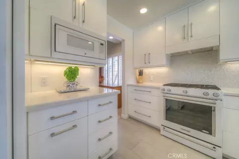 Kitchen - 890 W 21 St, Upland, CA 91784 photo 7 of 7