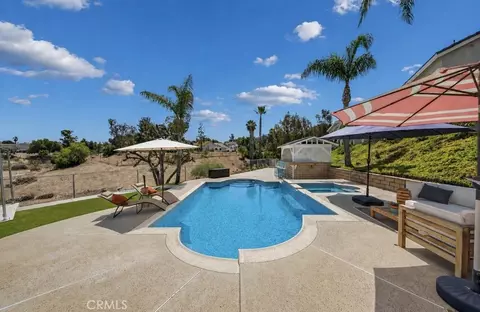 Exterior - 15366 Cayuse Ct, Riverside, CA 92506 photo 7 of 21
