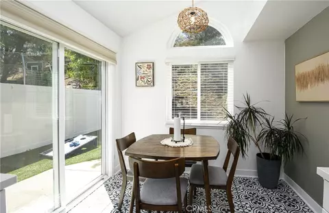 Dining - 31569 Corte Salinas, Temecula, CA 92592 photo 1 of 1