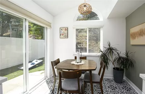 Dining - 31569 Corte Salinas, Temecula, CA 92592 photo 1 of 1
