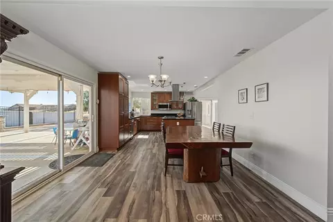 Dining - 36493 Summitville, Temecula, CA 92592 photo 1 of 2
