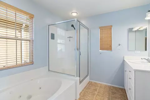 Bath - 28869 Boothbay, Temecula, CA 92591 photo 3 of 4