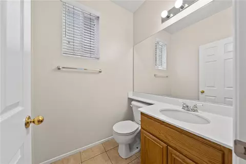 Bath - 40077 Stowe Rd, Temecula, CA 92591 photo 1 of 5