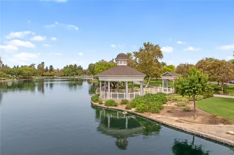 View/Area - 40077 Stowe Rd, Temecula, CA 92591 photo 7 of 8