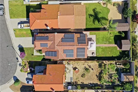 View/Area - 31242 Comotilo Ct, Temecula, CA 92592 photo 3 of 8