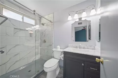 Bath - 31242 Comotilo Ct, Temecula, CA 92592 photo 5 of 6