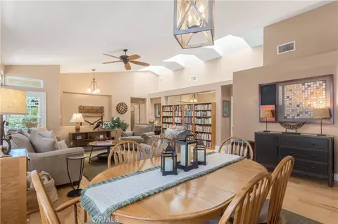 Dining - 32185 Paseo San Esteban, Temecula, CA 92592 photo 2 of 2