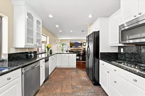Kitchen - 4566 Dunhill Ct, Oceanside, CA 92056 photo 5 of 5