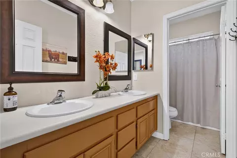 Bath - 33019 Anasazi St, Temecula, CA 92592 photo 6 of 7