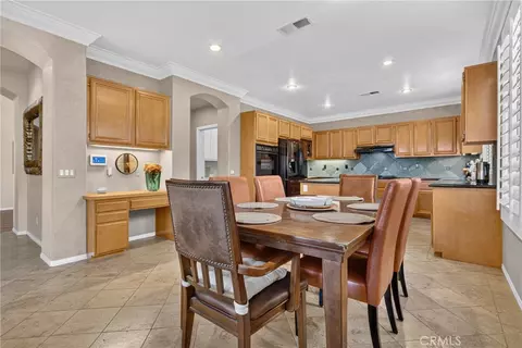Dining - 33019 Anasazi St, Temecula, CA 92592 photo 5 of 6