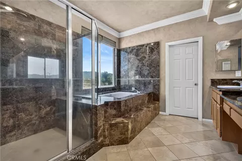 Bath - 33019 Anasazi St, Temecula, CA 92592 photo 3 of 7